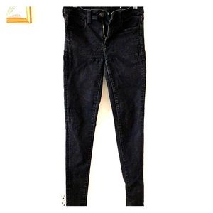 Black skinny jeans